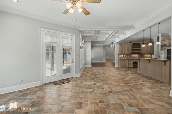 $1,100,000 | 13921 Valley Oaks Drive, Olive Branch, MS 38654