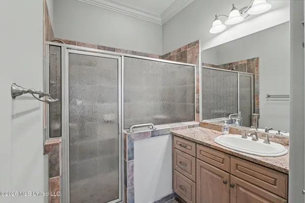 $1,100,000 | 13921 Valley Oaks Drive, Olive Branch, MS 38654