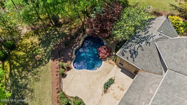 $1,100,000 | 13921 Valley Oaks Drive, Olive Branch, MS 38654
