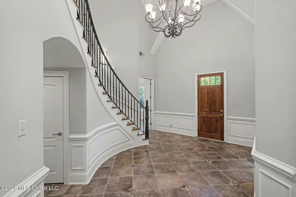 $1,100,000 | 13921 Valley Oaks Drive, Olive Branch, MS 38654