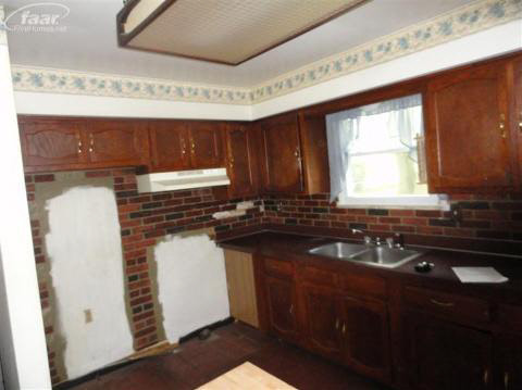 2464 East Lake Road Clio, MI 48420 - Photo 4 of 5 20144790-3.JPG