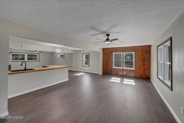 $179,000 | 410 Chamlee Drive, Fort Valley, GA 31030