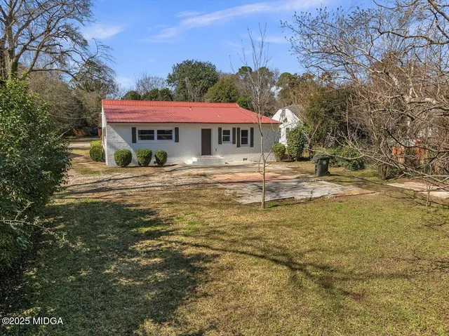 $179,000 | 410 Chamlee Drive, Fort Valley, GA 31030