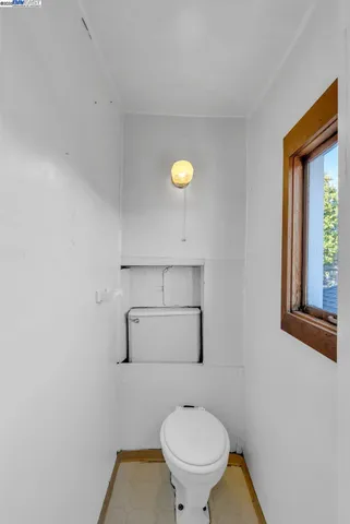 $1,045,000 | 3014 Encinal Avenue, Alameda, CA 94501