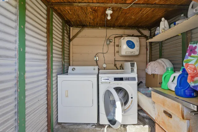 $1,045,000 | 3014 Encinal Avenue, Alameda, CA 94501