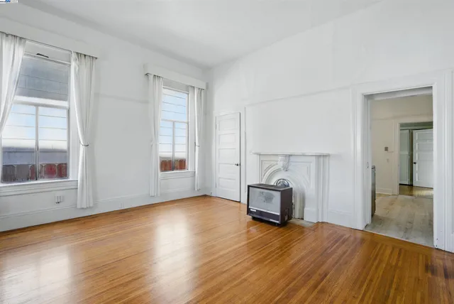 $1,045,000 | 3014 Encinal Avenue, Alameda, CA 94501