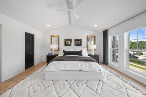 $1,765,000 | 278 High Street, Unit 9, Fontana, WI 53125