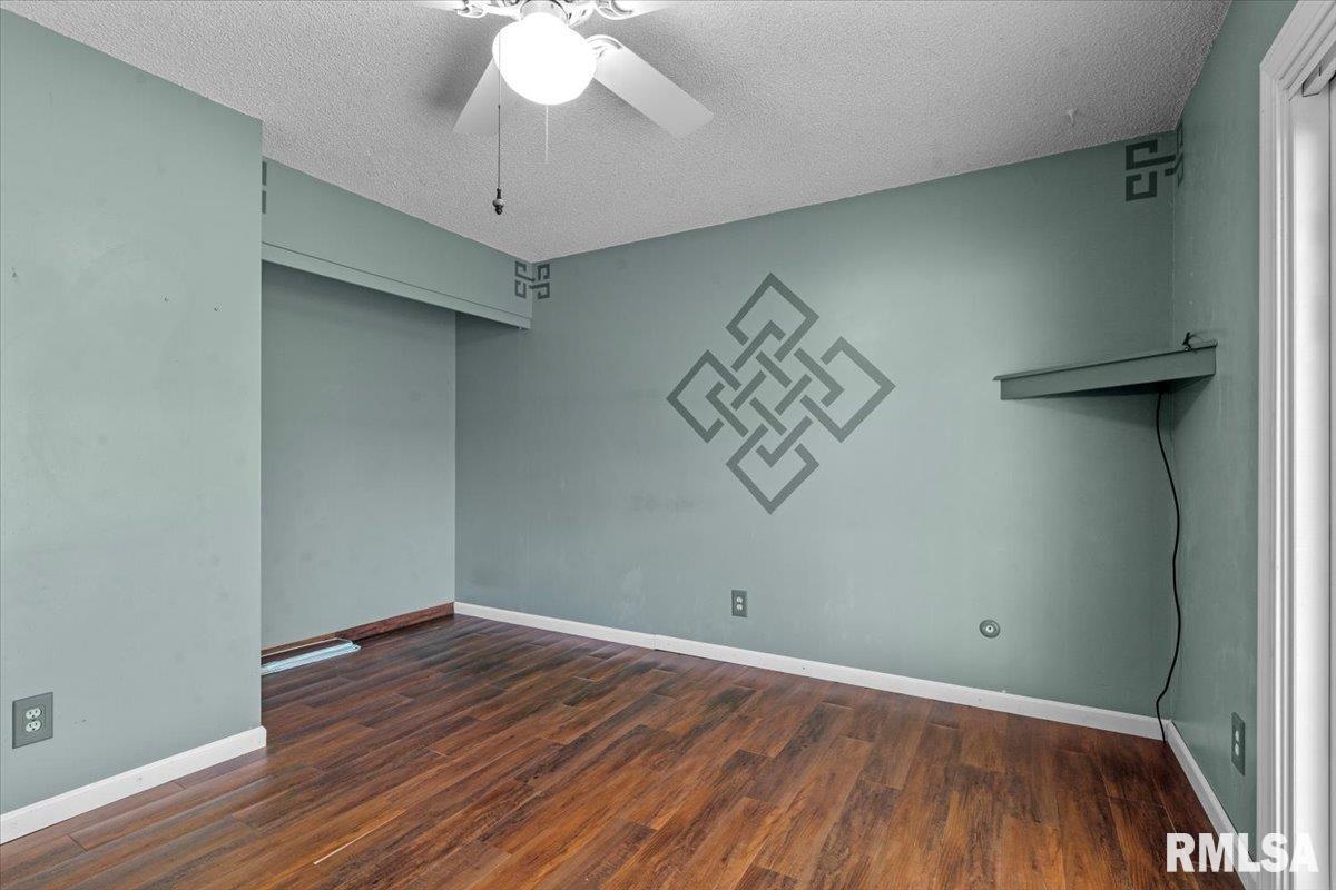 3006 Sandgate Road Springfield, IL 62702 - Photo 20 of 37