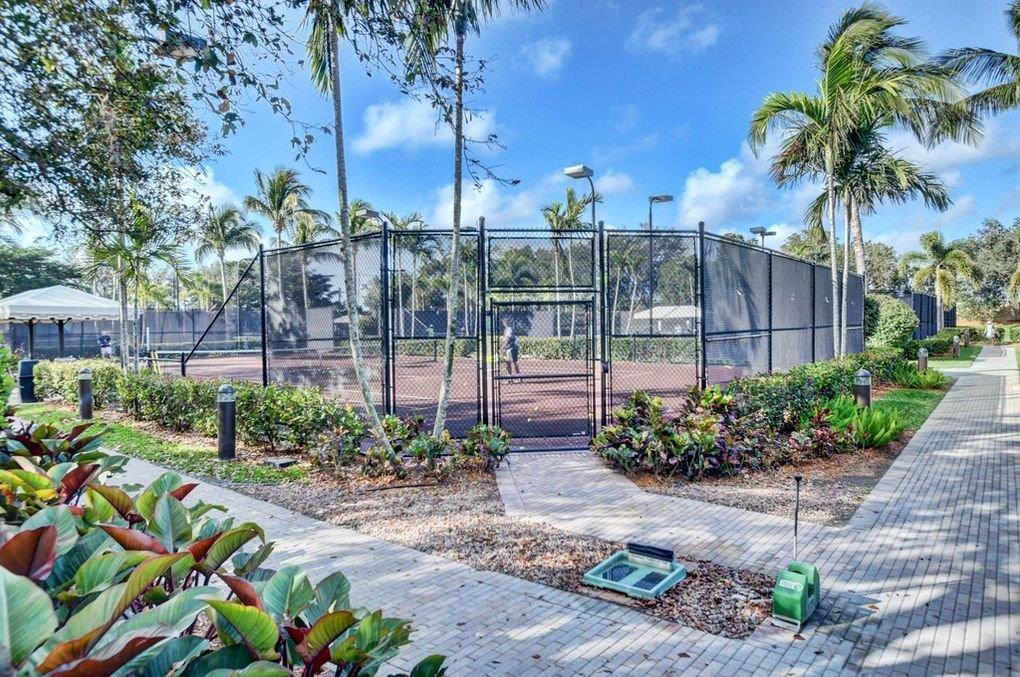 17682 Middlebrook Way Boca Raton, FL 33496 - Photo 32 of 36 Tennis Courts