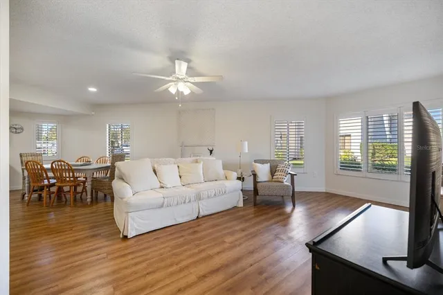 $2,200 | 822 Capri Isles Boulevard, Unit 107, Venice, FL 34292