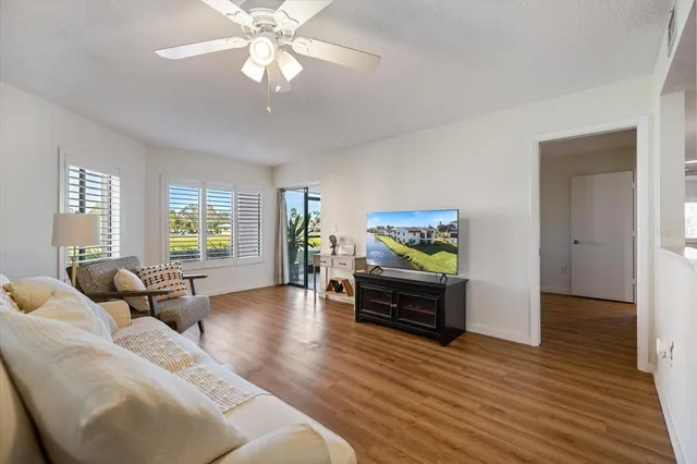 $2,200 | 822 Capri Isles Boulevard, Unit 107, Venice, FL 34292