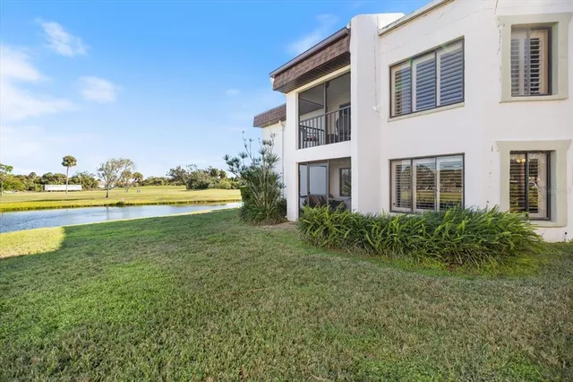 $2,200 | 822 Capri Isles Boulevard, Unit 107, Venice, FL 34292