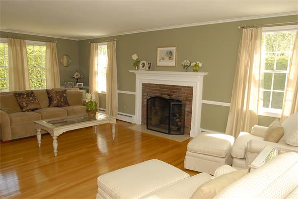 14 Crest Road Tewksbury, MA 01876 - Photo 8 of 23 Gallery Image 8