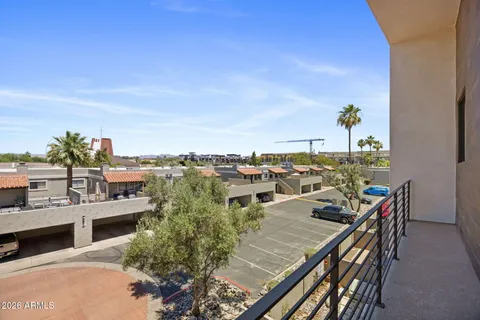 $829,000 | 3233 North 70th Street, Unit 1023, Scottsdale, AZ 85251
