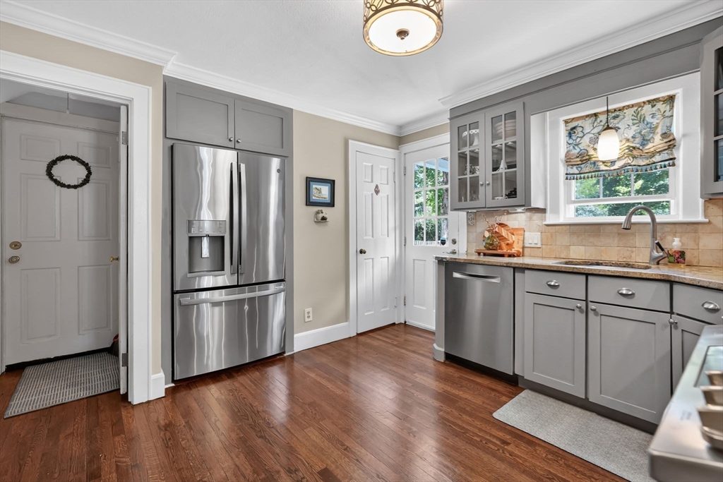 125 Field Road Longmeadow, MA 01106 - Photo 4 of 25 Gallery Image 4