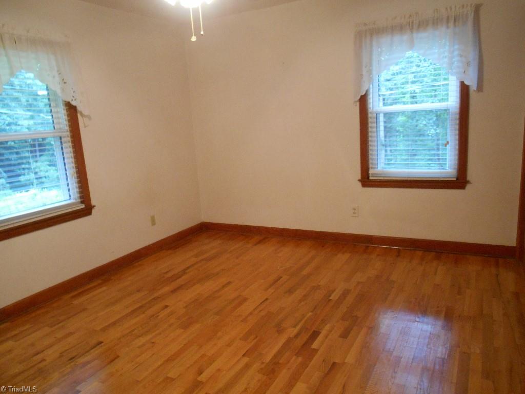 122 Willis Road Mount Airy, NC 27030 - Photo 10 of 16 Gallery Image 10