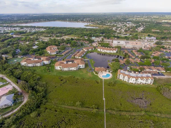 $2,200 | 6240 East Mirror Lake Drive, Unit 201, Sebastian, FL 32958