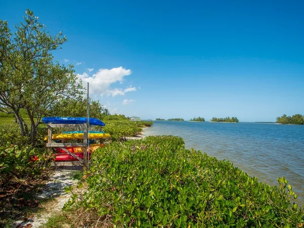 $2,200 | 6240 East Mirror Lake Drive, Unit 201, Sebastian, FL 32958