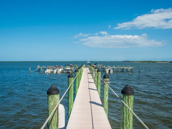 $2,200 | 6240 East Mirror Lake Drive, Unit 201, Sebastian, FL 32958