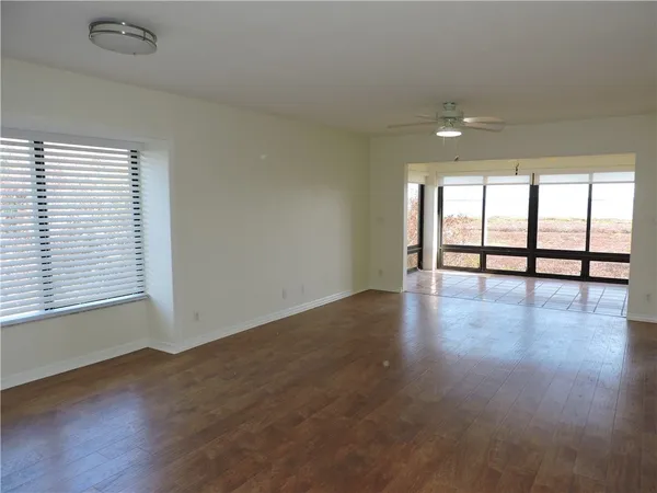 $2,200 | 6240 East Mirror Lake Drive, Unit 201, Sebastian, FL 32958