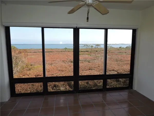 $2,200 | 6240 East Mirror Lake Drive, Unit 201, Sebastian, FL 32958