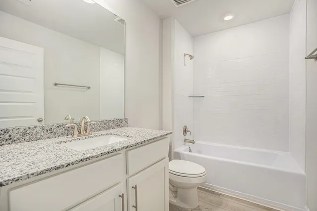 $309,900 | 13721 Seneca Lk Drive, Texas City, TX 77568