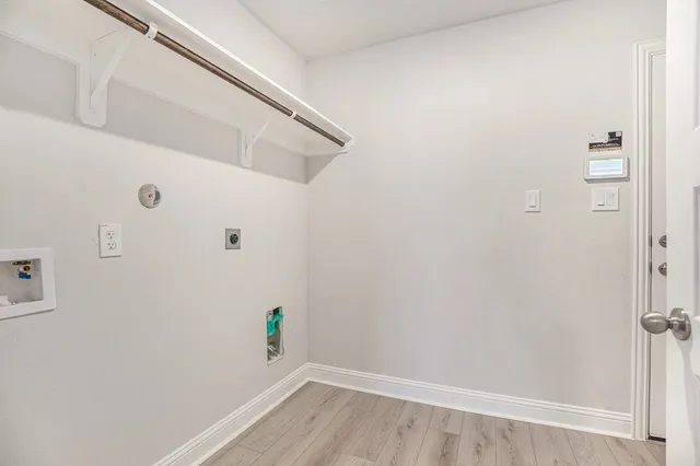 $309,900 | 13721 Seneca Lk Drive, Texas City, TX 77568