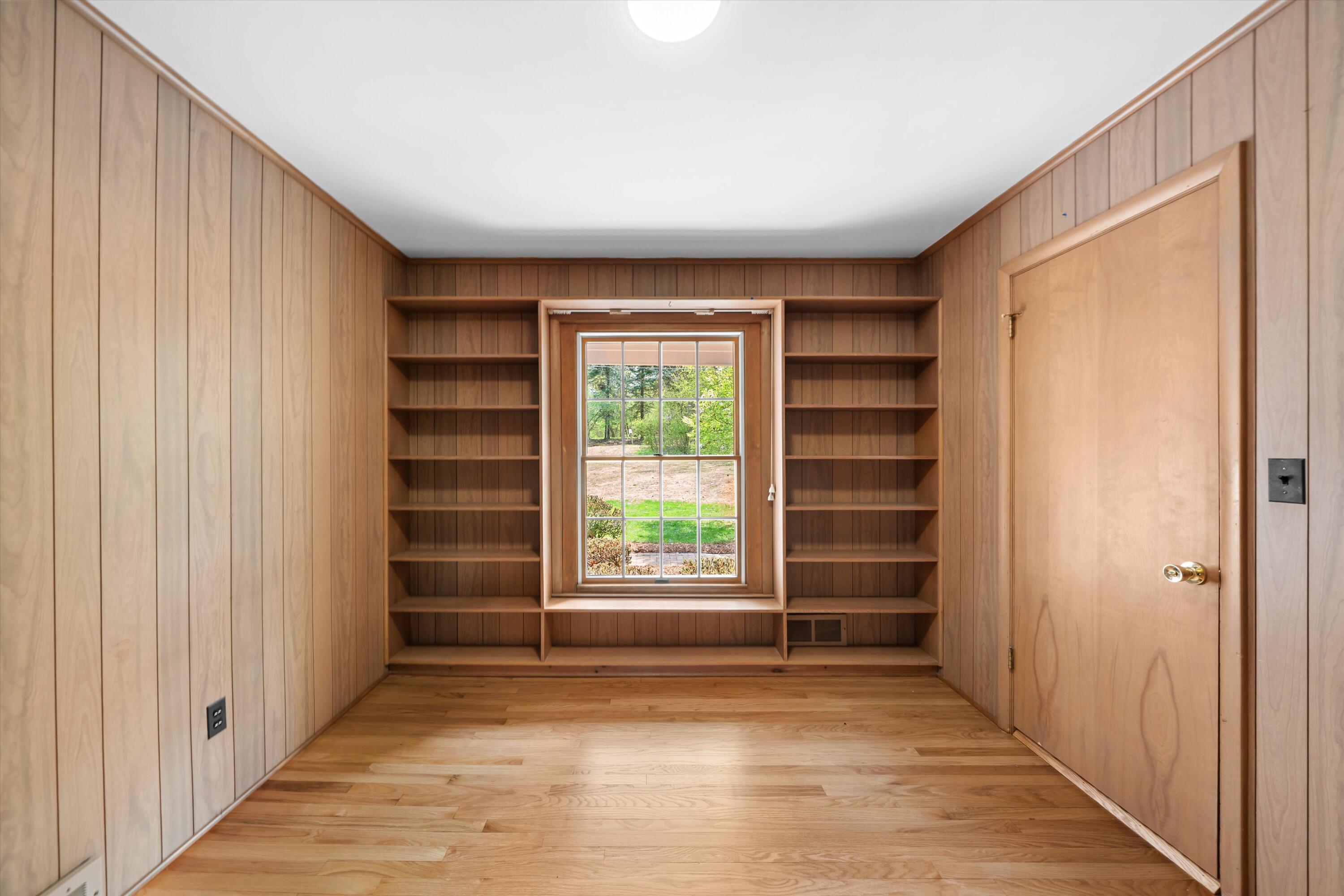 1376 Bird Road Ann Arbor, MI 48103 - Photo 22 of 66 Den