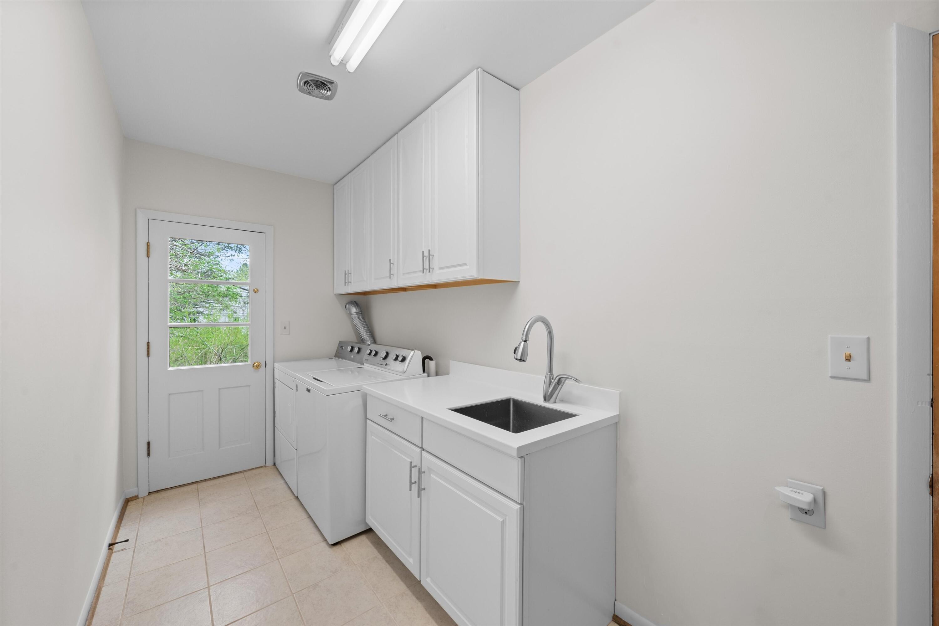 1376 Bird Road Ann Arbor, MI 48103 - Photo 24 of 66 1st Floor Laundry