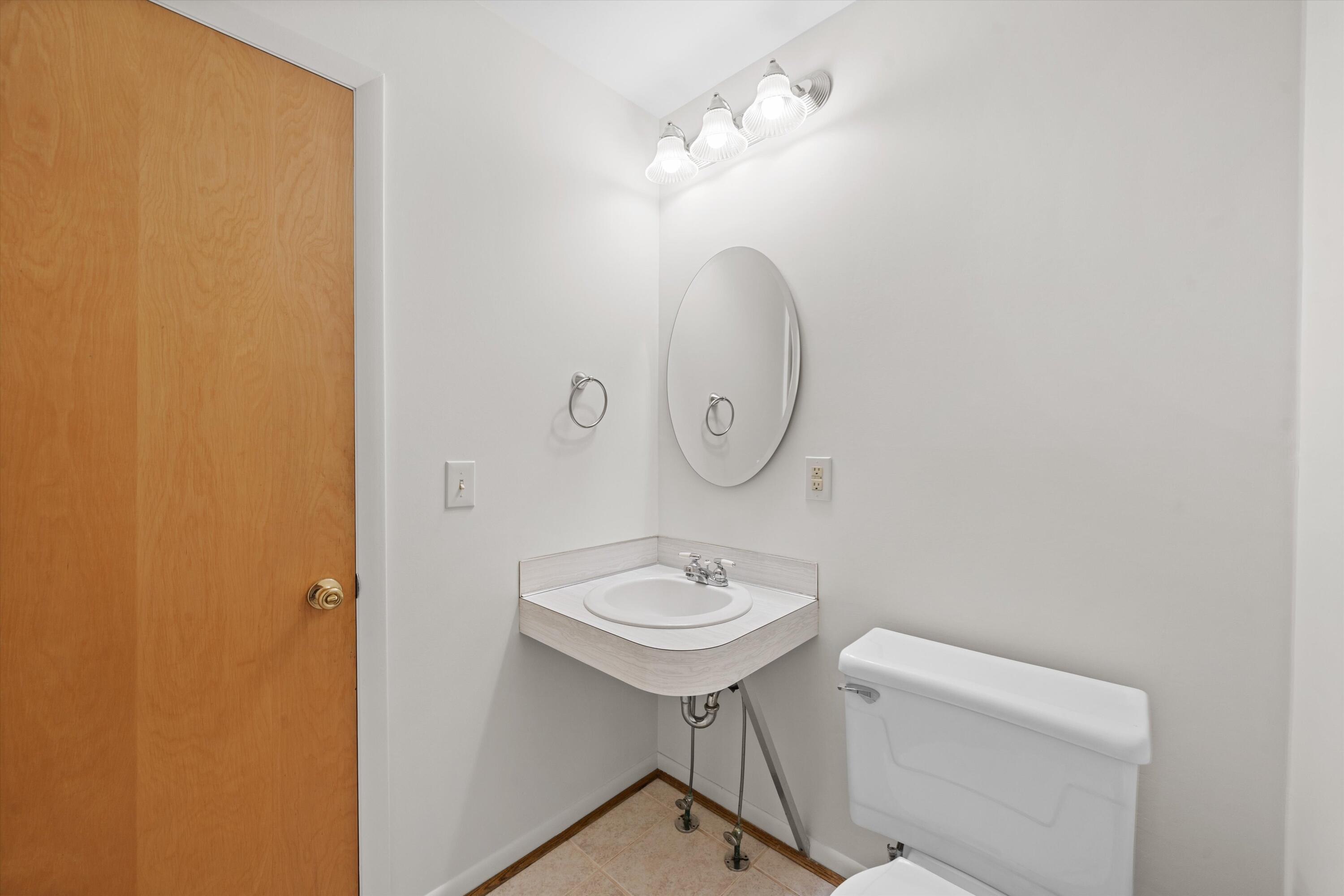 1376 Bird Road Ann Arbor, MI 48103 - Photo 26 of 66 1st Floor Half Bath