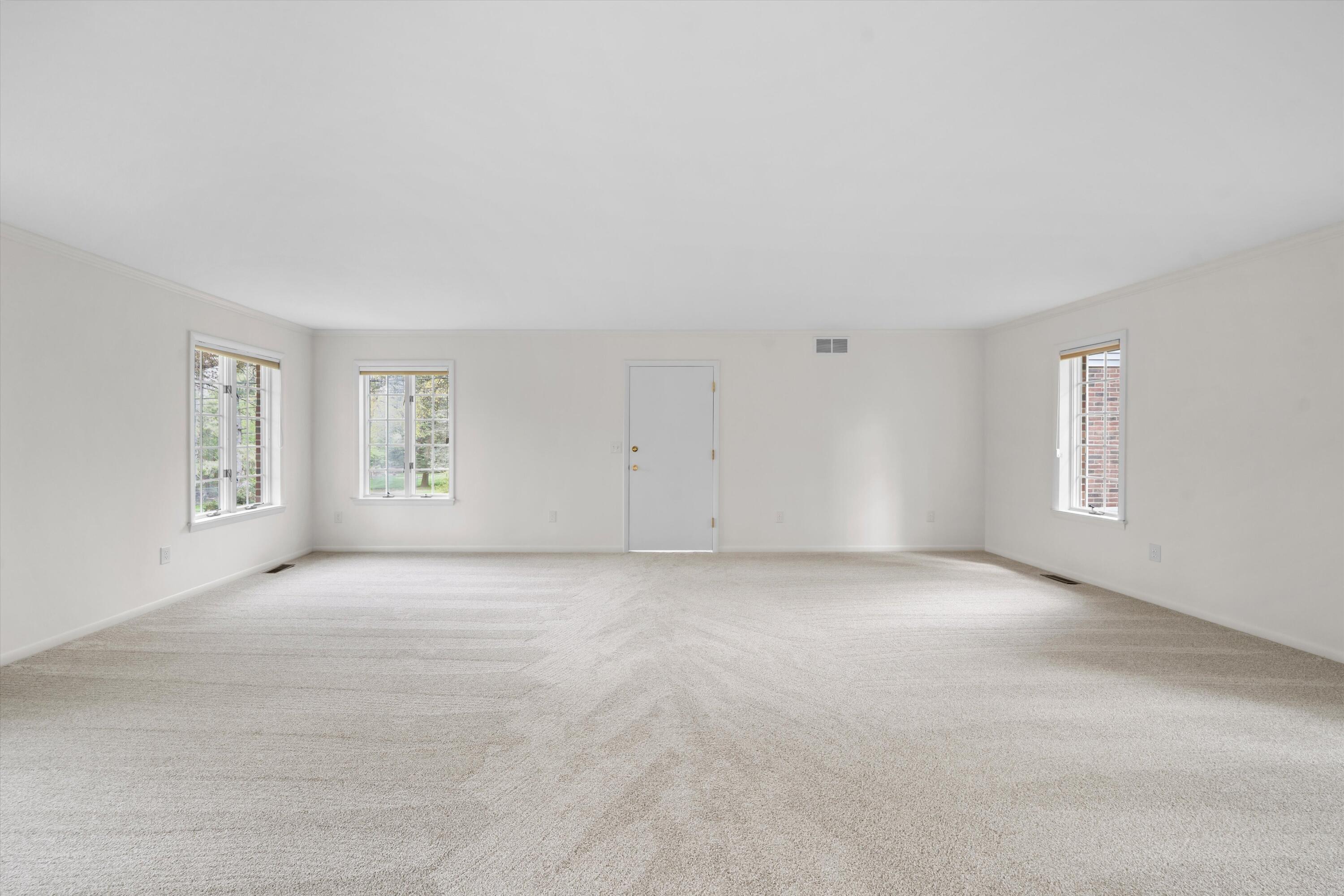 1376 Bird Road Ann Arbor, MI 48103 - Photo 31 of 66 Primary Suite