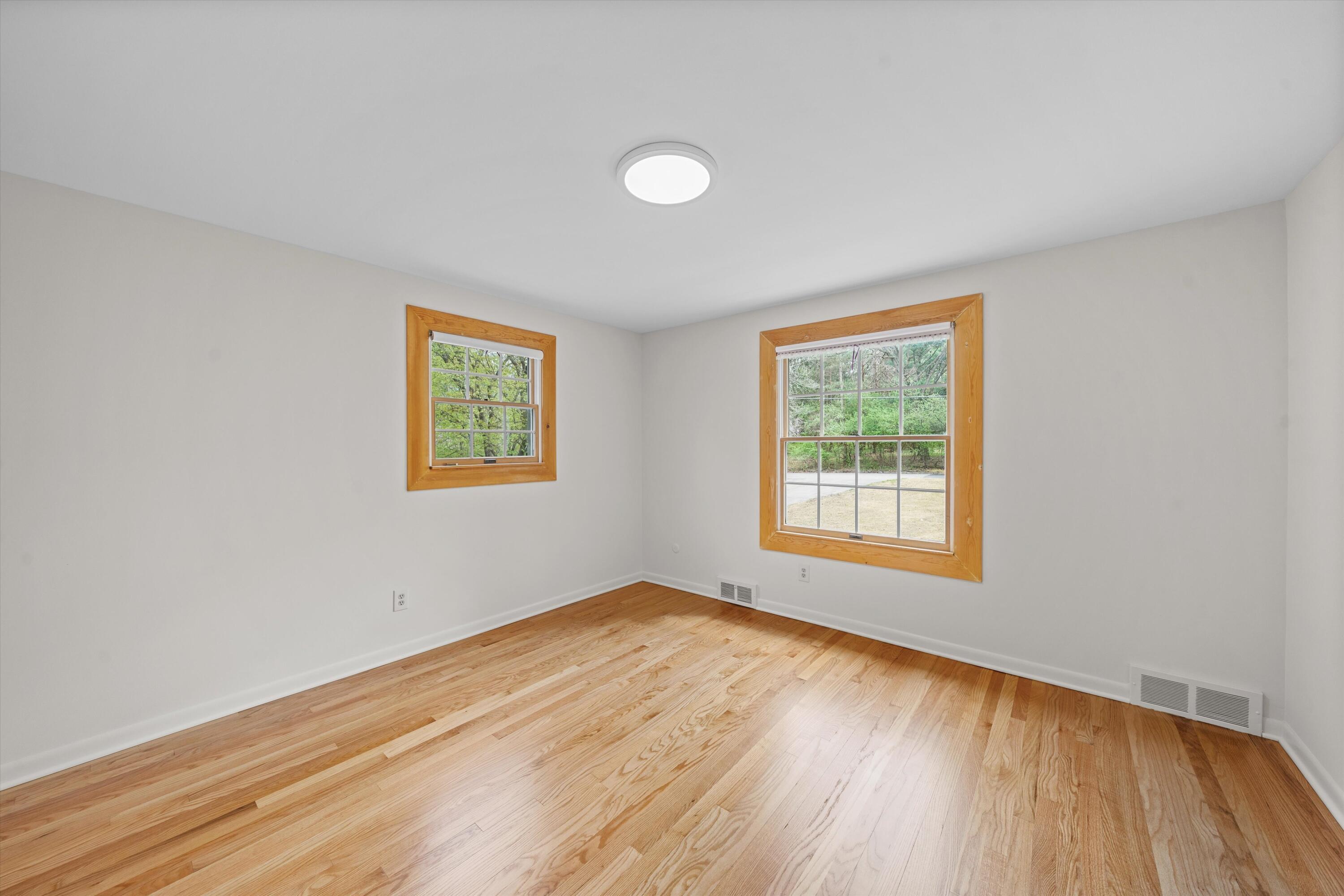 1376 Bird Road Ann Arbor, MI 48103 - Photo 43 of 66 Bedroom 3