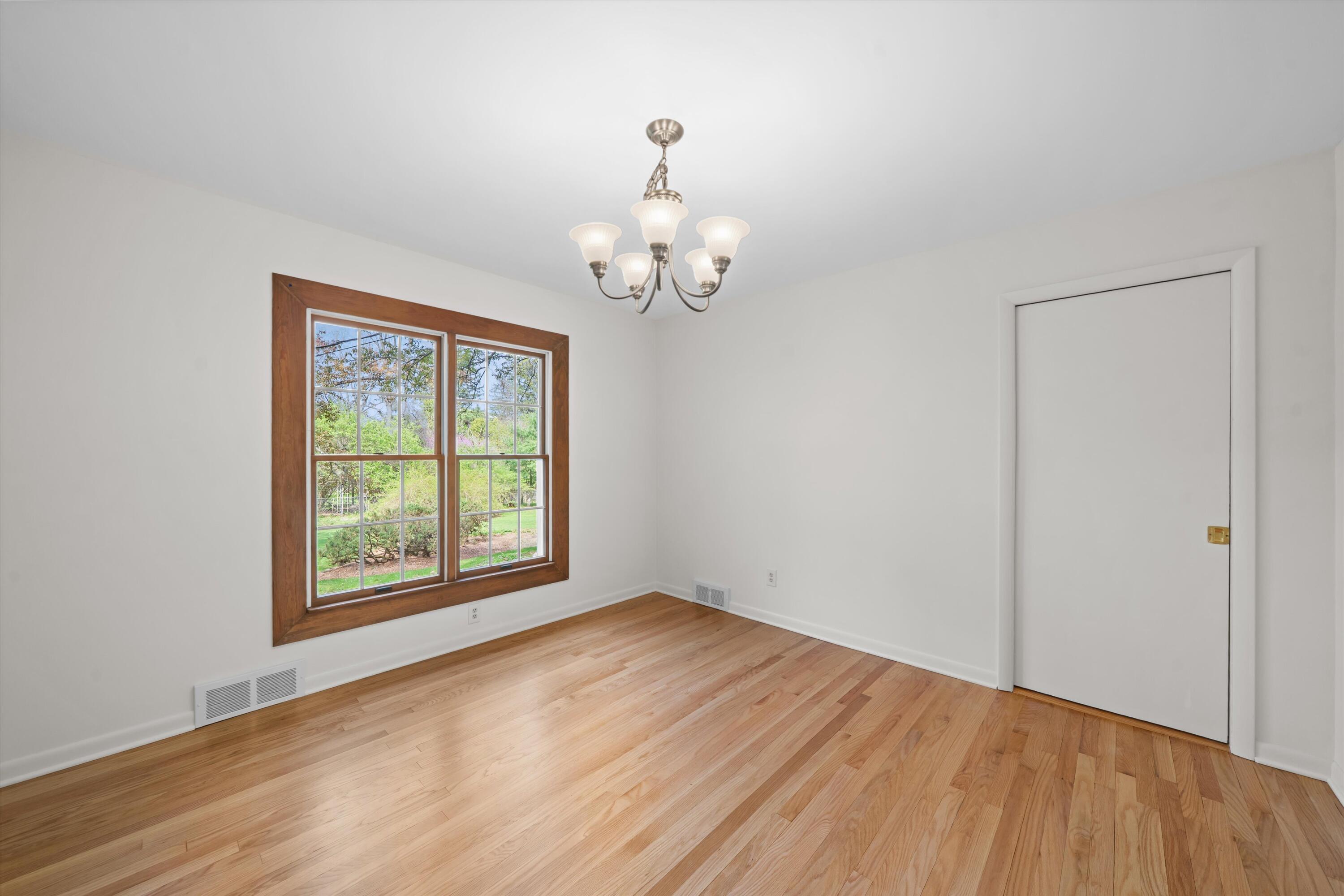 1376 Bird Road Ann Arbor, MI 48103 - Photo 10 of 66 Dining Room