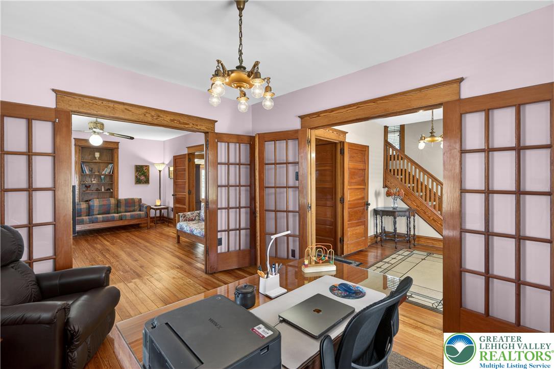 4243 Main Street Whitehall, PA 18052 - Photo 12 of 39