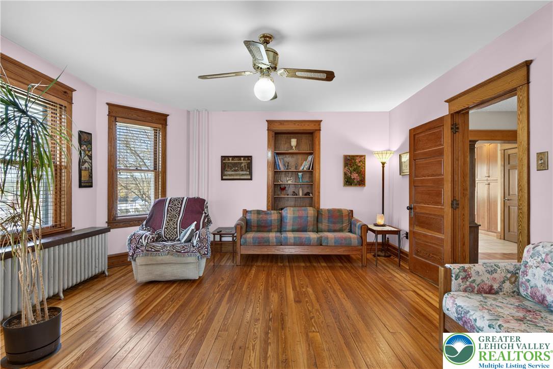 4243 Main Street Whitehall, PA 18052 - Photo 13 of 39