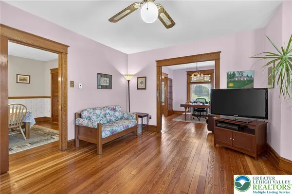 $369,900 | 4243 Main Street, Whitehall, PA 18052
