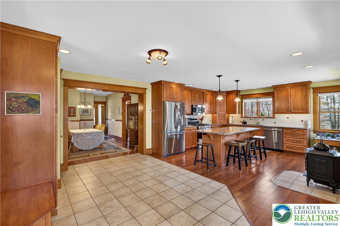 4243 Main Street Whitehall, PA 18052 - Photo 19 of 39