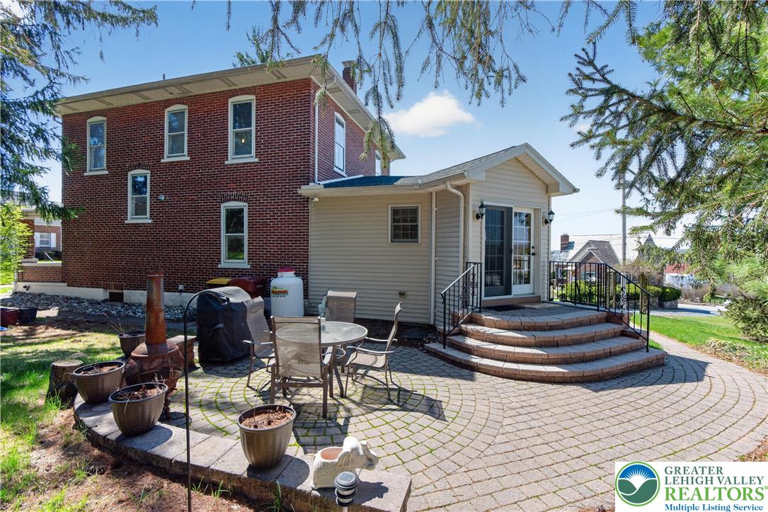 4243 Main Street Whitehall, PA 18052 - Photo 30 of 39