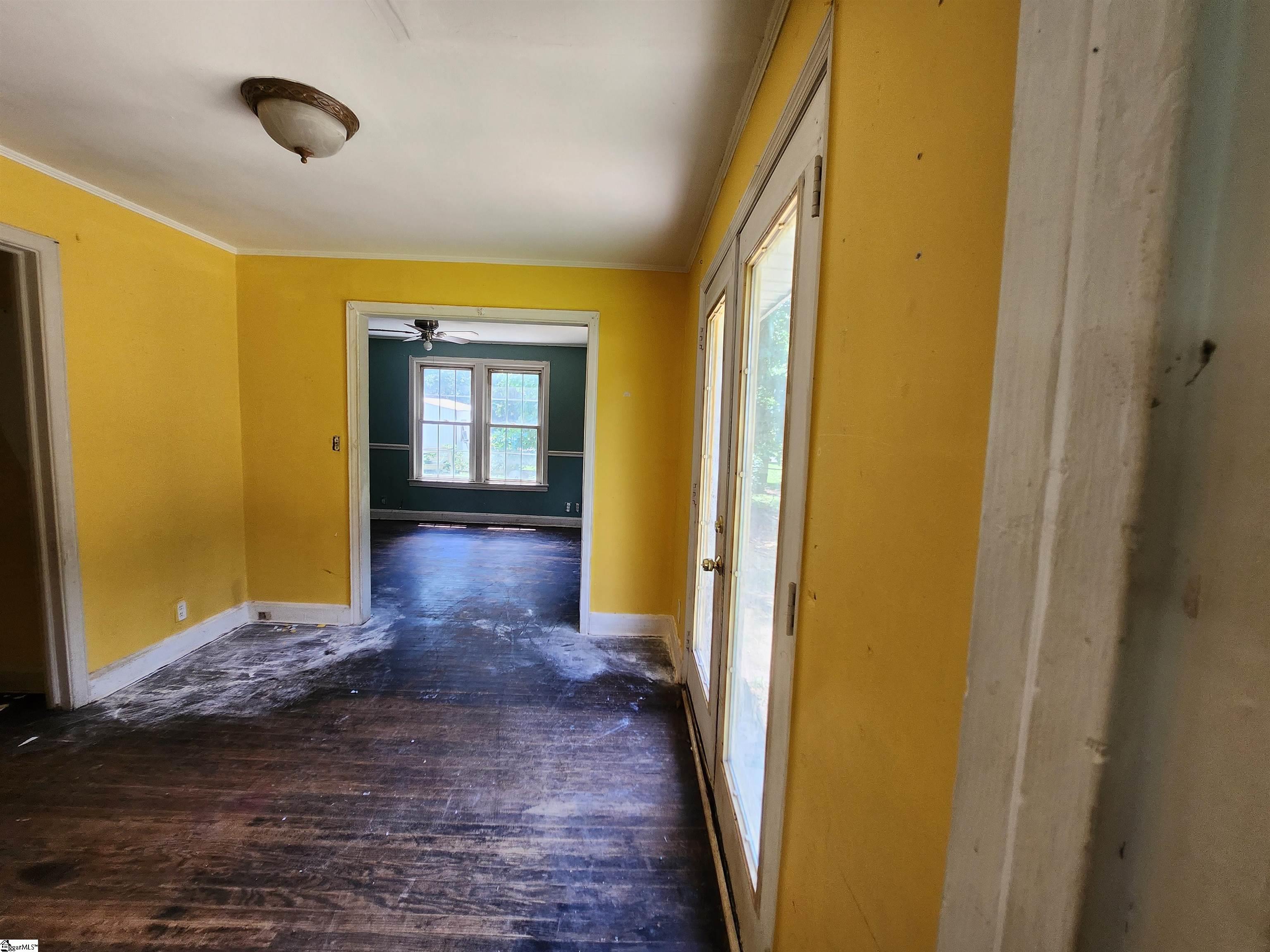 330 Donaldson Road Greenville, SC 29605 - Photo 3 of 12 Gallery Image 3