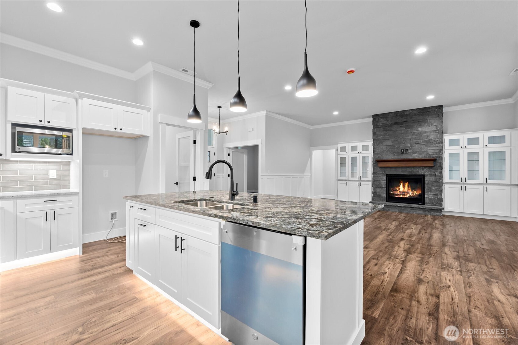 6301 Cooper Point Road Northwest Olympia, WA 98502 - Photo 11 of 24