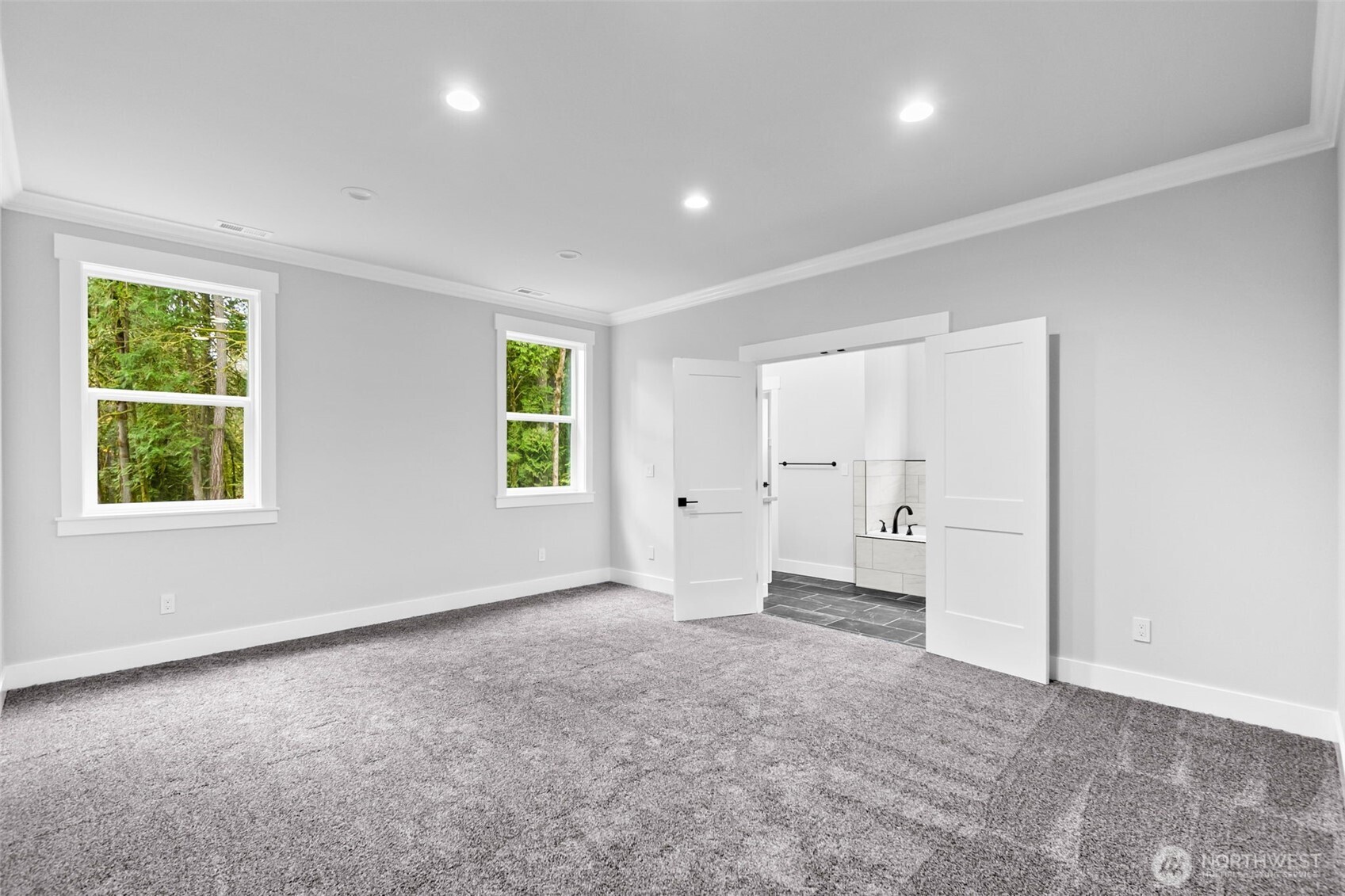 6301 Cooper Point Road Northwest Olympia, WA 98502 - Photo 14 of 24