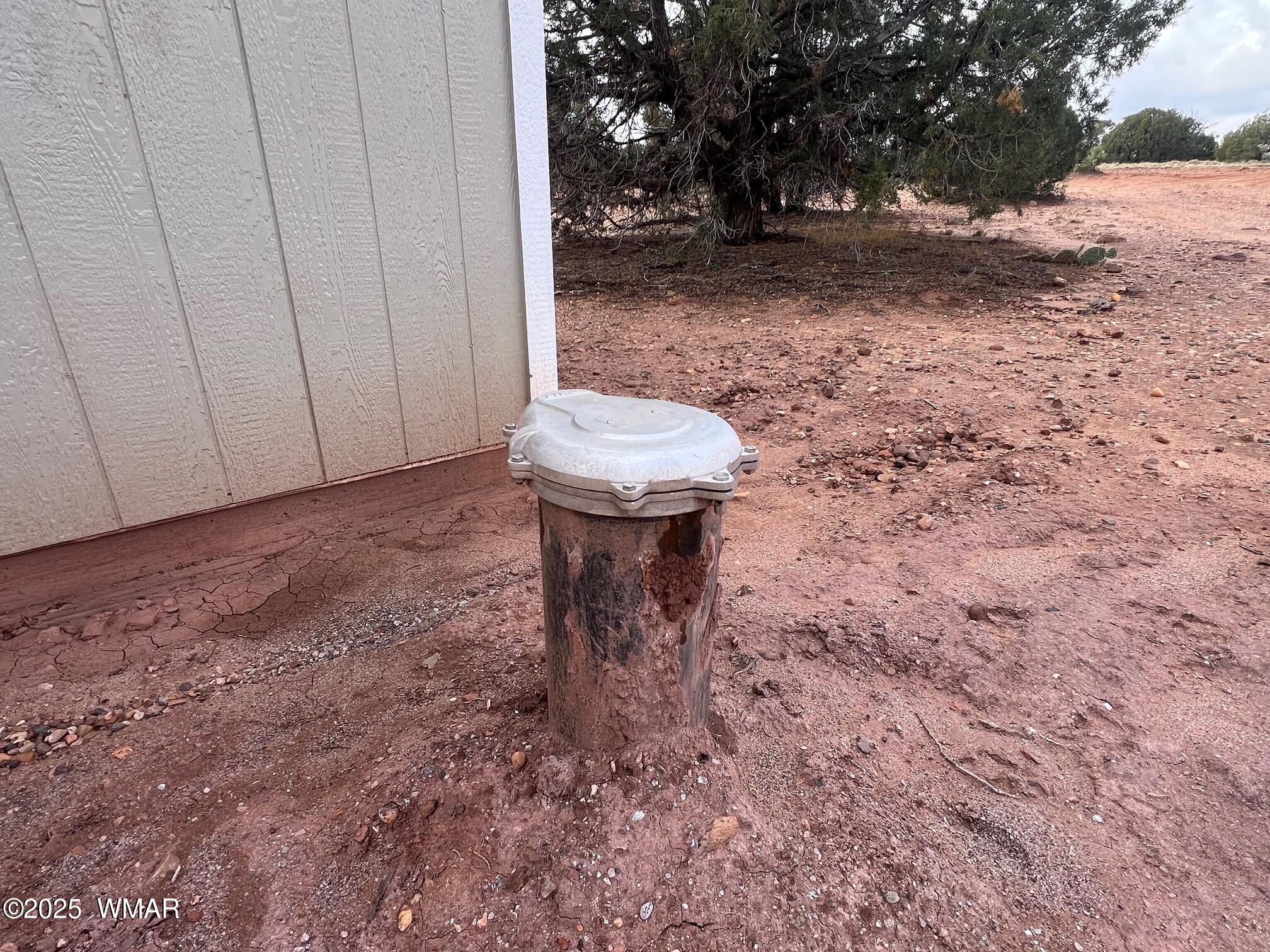 4129 Apache Road Snowflake, AZ 85937 - Photo 32 of 48 a view of a backyard with furniture