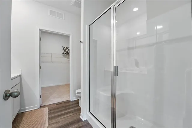 $334,990 | 2211 Creek View Lane, Raymore, MO 64083