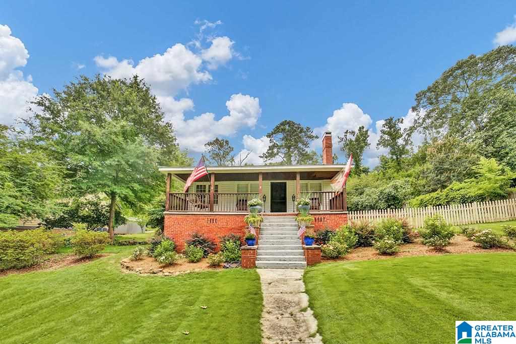 3315 Cahaba Heights Road Vestavia Hills, AL 35243 - Photo 1 of 28
