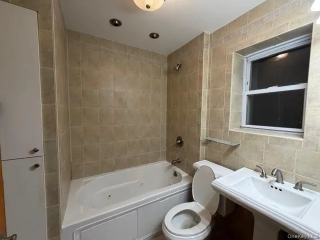 $2,900 | 1639 1/2 Pilgrim Avenue, Unit 2 | Tremont Terrace