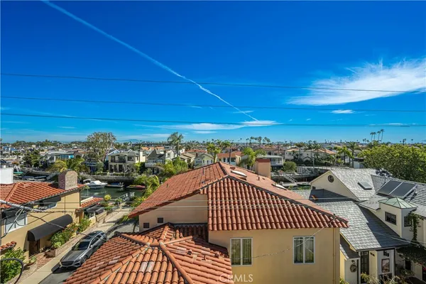 $2,699,000 | 130 Geneva Walk, Long Beach, CA 90803