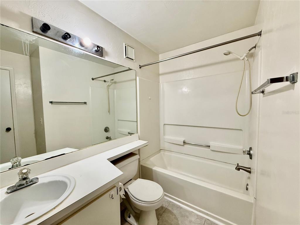 3800 Southwest 20th Avenue, Unit 207 Gainesville, FL 32607 - Photo 18 of 20