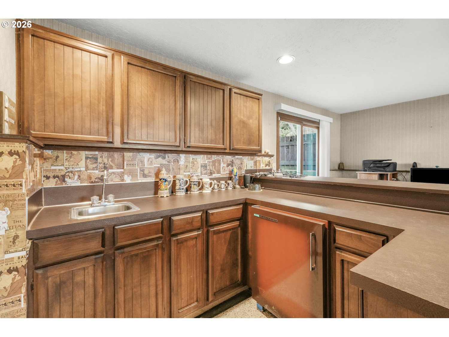 1829 Southwest 17th Street Gresham, OR 97080 - Photo 19 of 27 a kitchen with a sink and cabinets