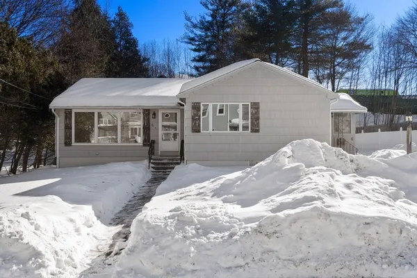 $450,000 | 6 Nathaniel Street, Worcester, MA 01604