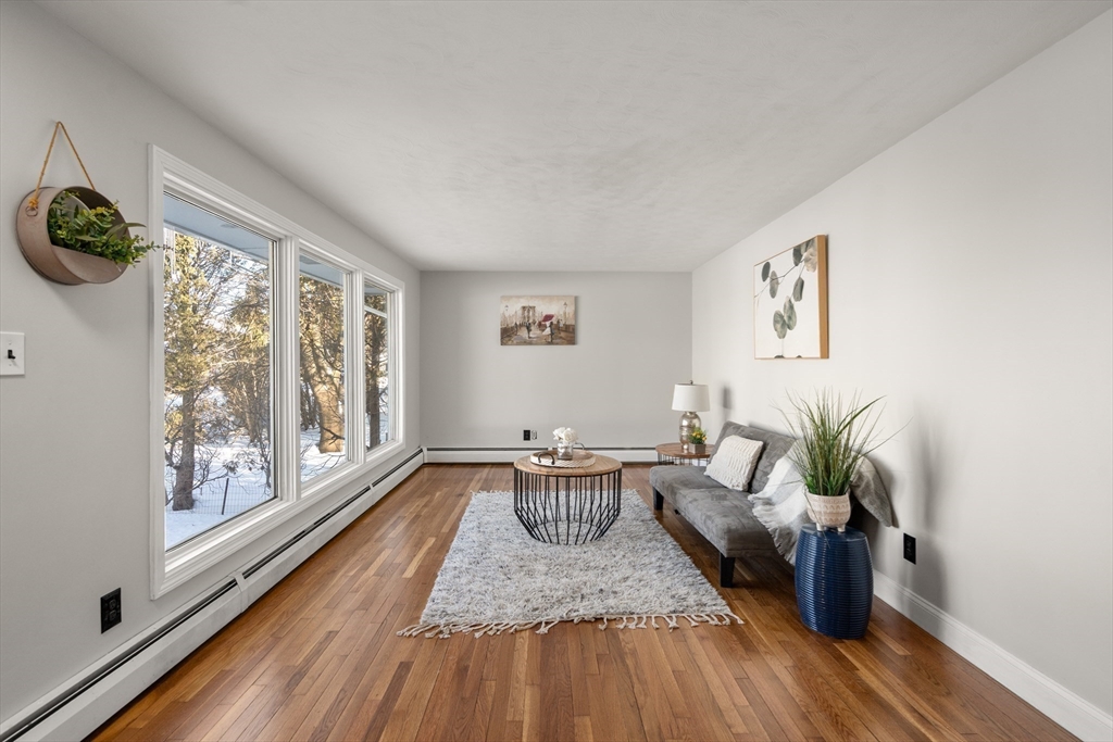 6 Nathaniel Street Worcester, MA 01604 - Photo 13 of 38